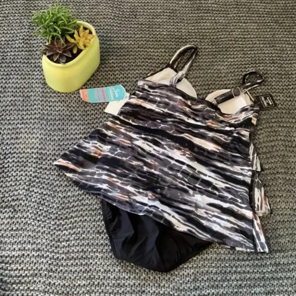 10/ 16W Swim Solutions Swim Suit A1 - Picture 4 of 6